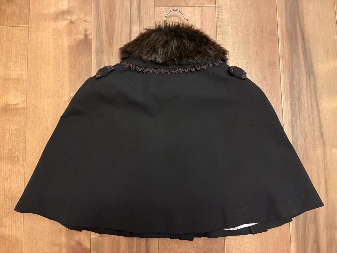 Innocent World　アリエスケープ　ショートケープコート