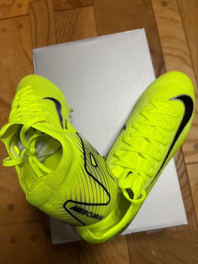 新品　大特価　ナイキ　マーキュリアル ヴェイパー 16 エリート FG 26cm