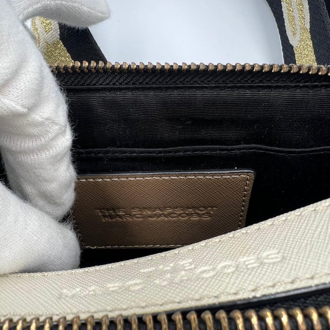 p*9様 マークジェイコブス スナップショット ショルダーバッグ ロゴ ベージュ