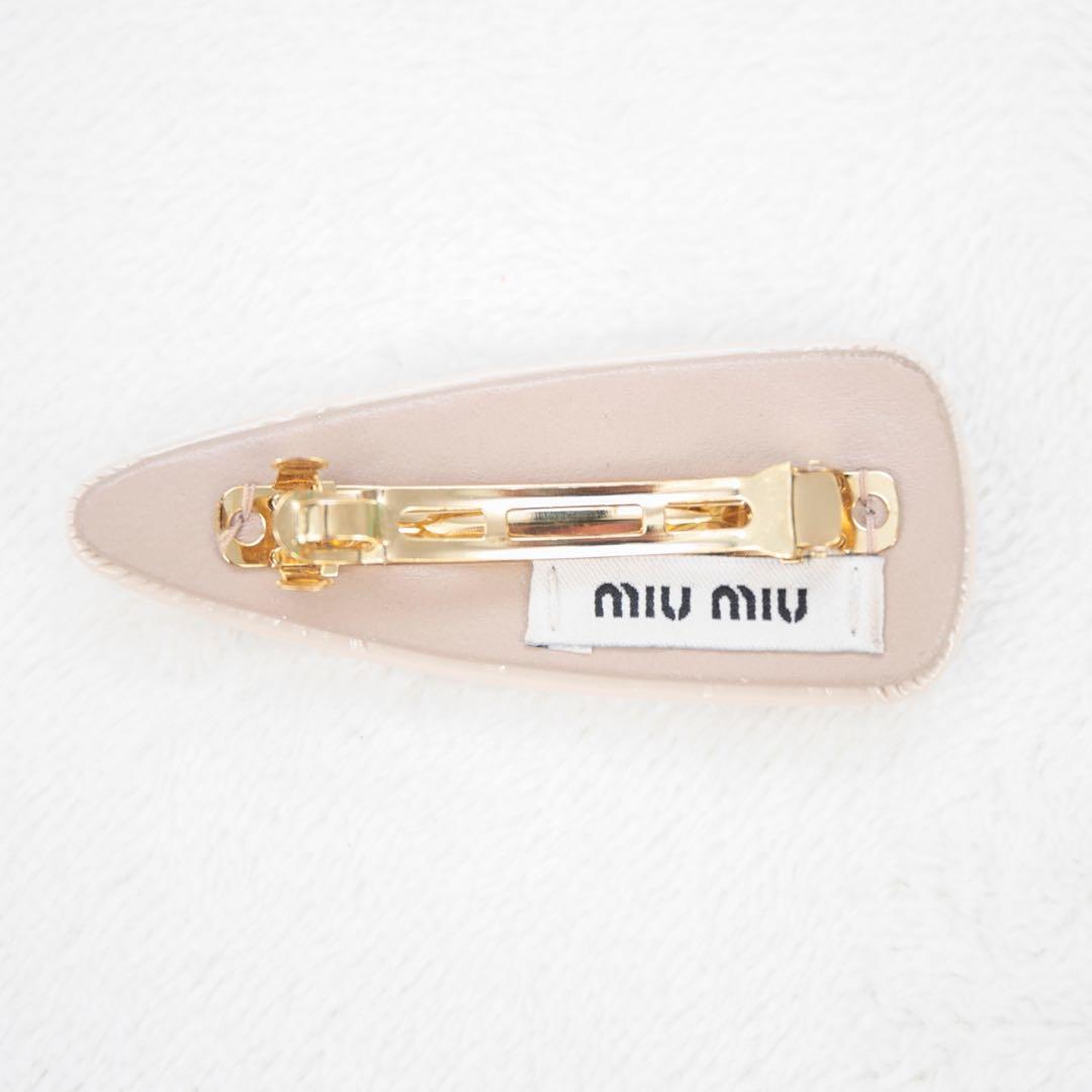 ミュウミュウ ヘアピン ヘアクリップ バレッタ ベージュ レディース 正規品