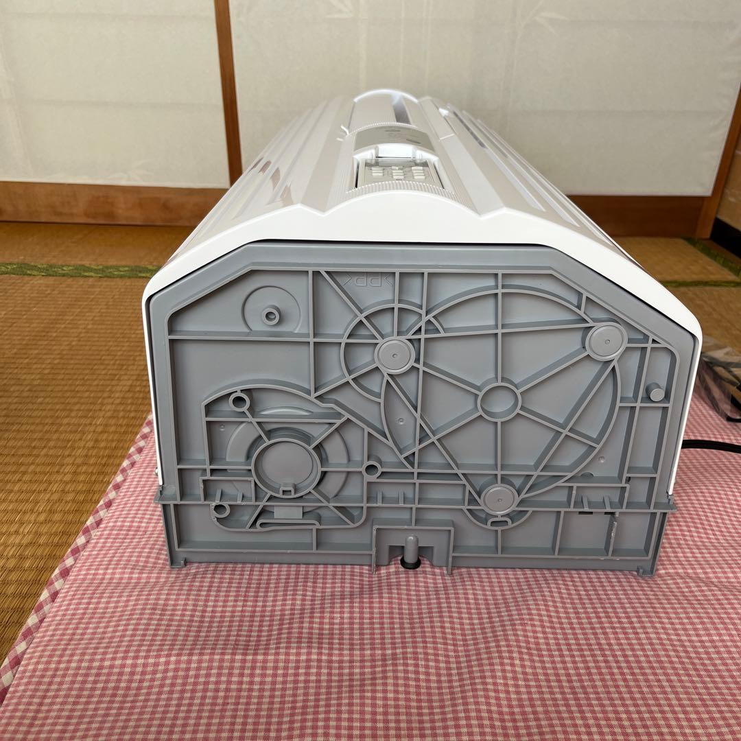 トヨトミ窓用エアコン　2024年製TIW-A1824