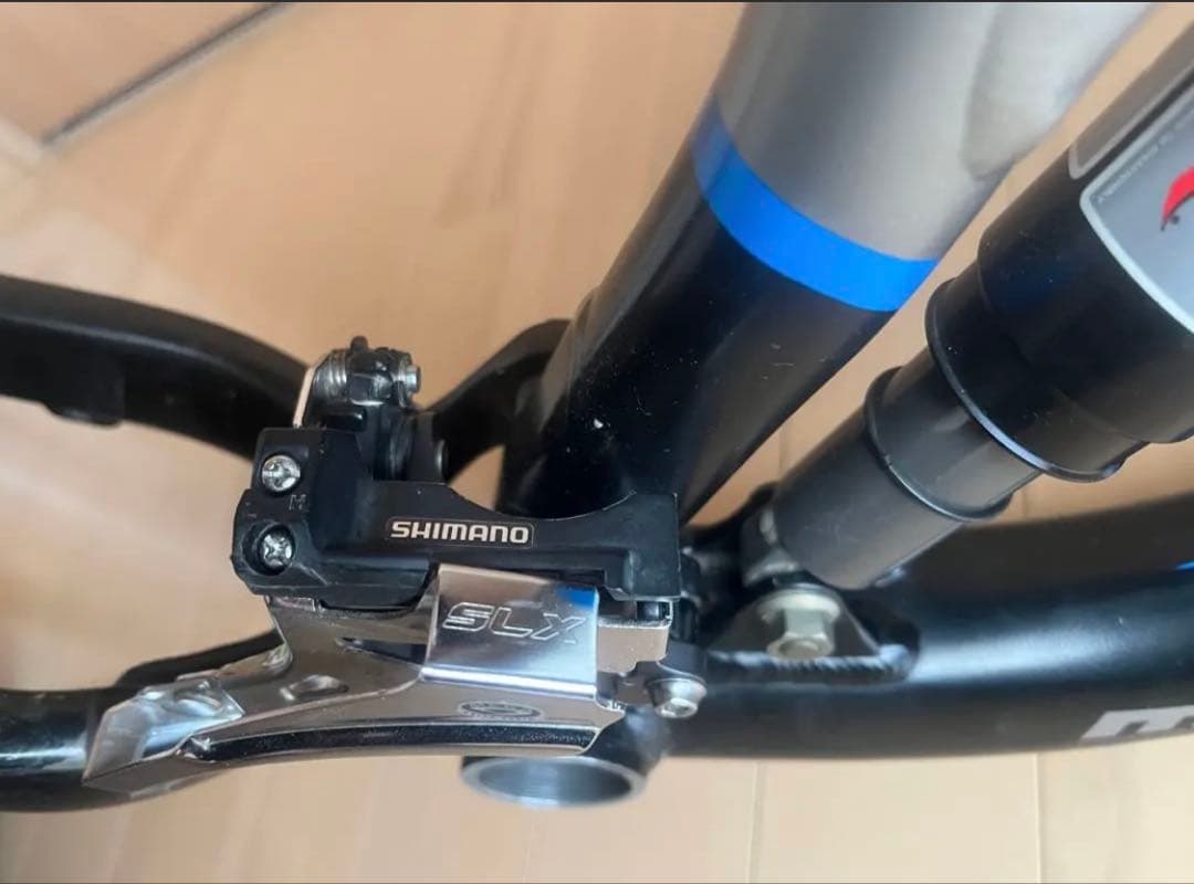 SPECIALIZED STUMPJUMPER FSR フレームと付属品