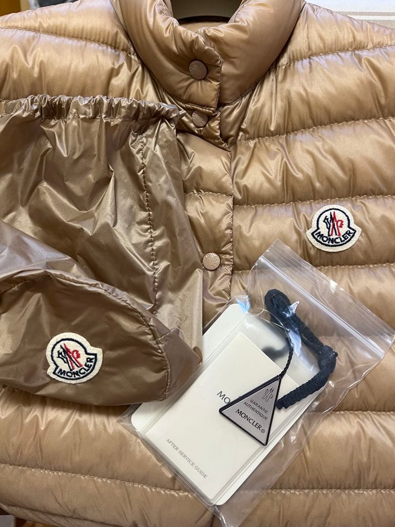 MONCLER LIANE ベージュ ダウンベスト