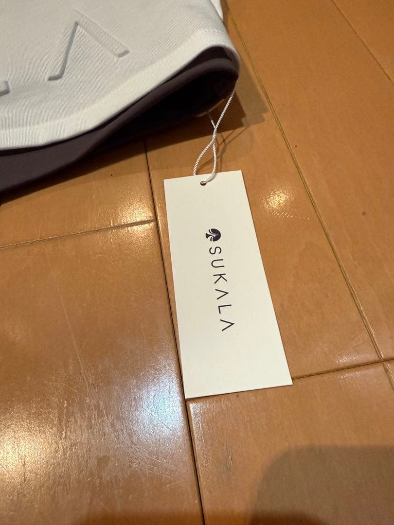 【SUKALA】ブラトップ付きエンボスTee Lサイズ