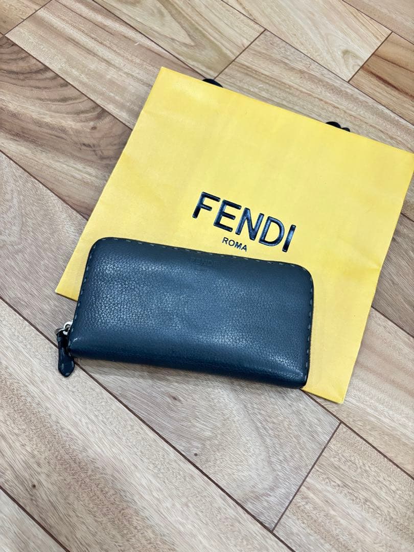 FENDI財布