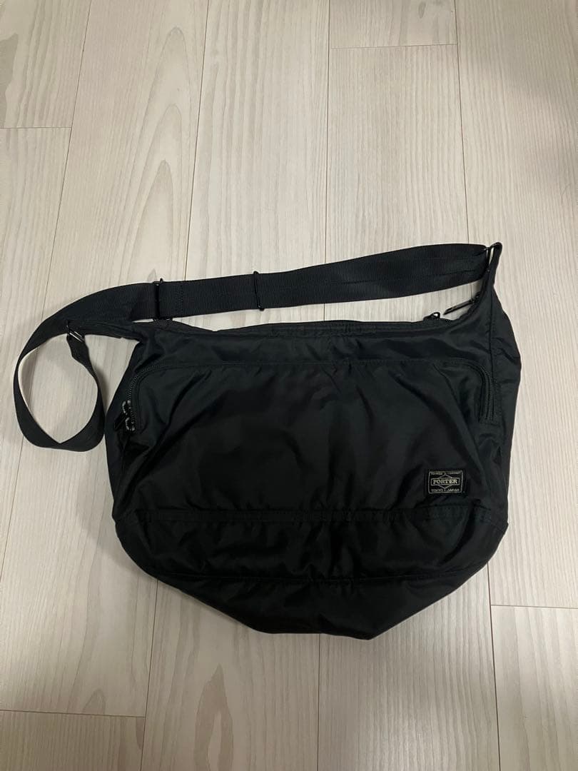 PORTER ブラック ショルダーバッグ
