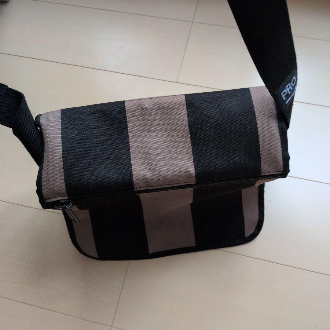 marimekko ショルダー　バッグ ストライプ　マリメッコ　メッセンジャー