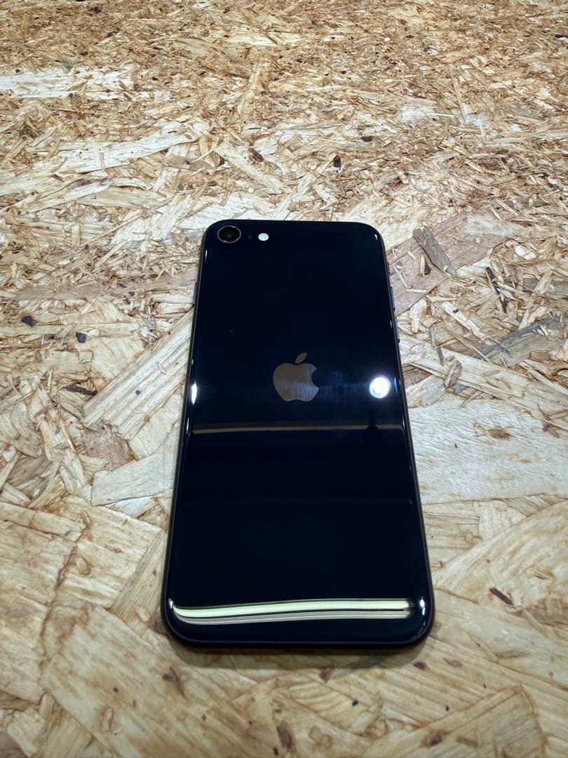 Apple iPhone SE3 第3世代美品
