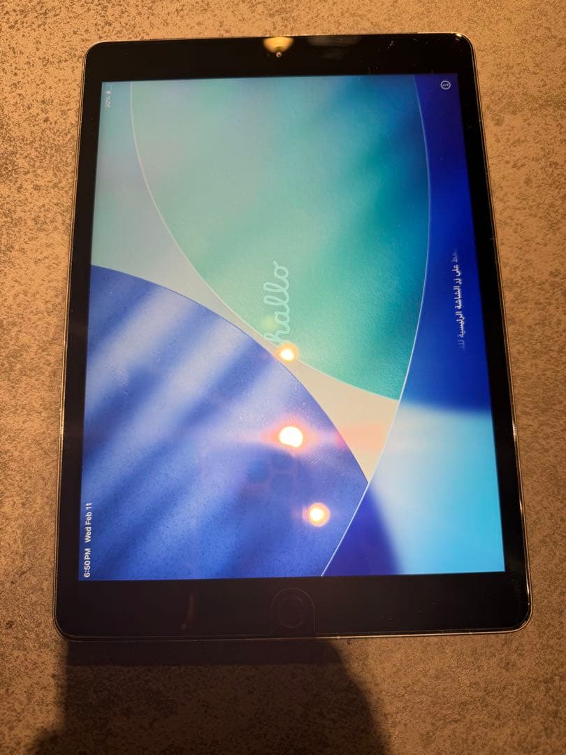 Apple iPad 第8世代　32GBスペースグレー 本体