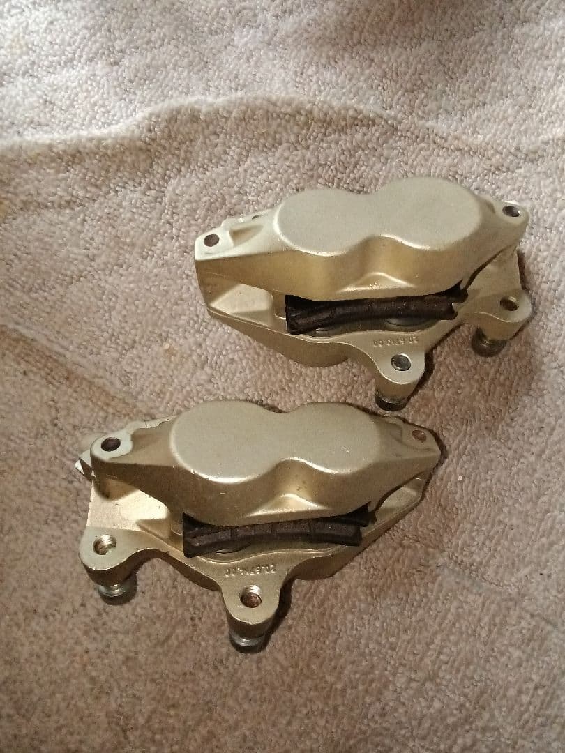 brembo キャスティング　ブレーキキャリパー 　ピッチ65mm　2ピン