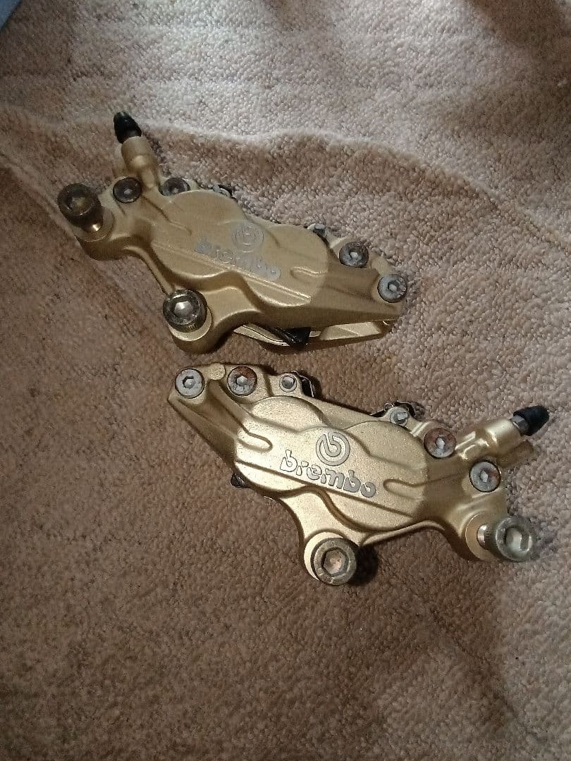 brembo キャスティング　ブレーキキャリパー 　ピッチ65mm　2ピン