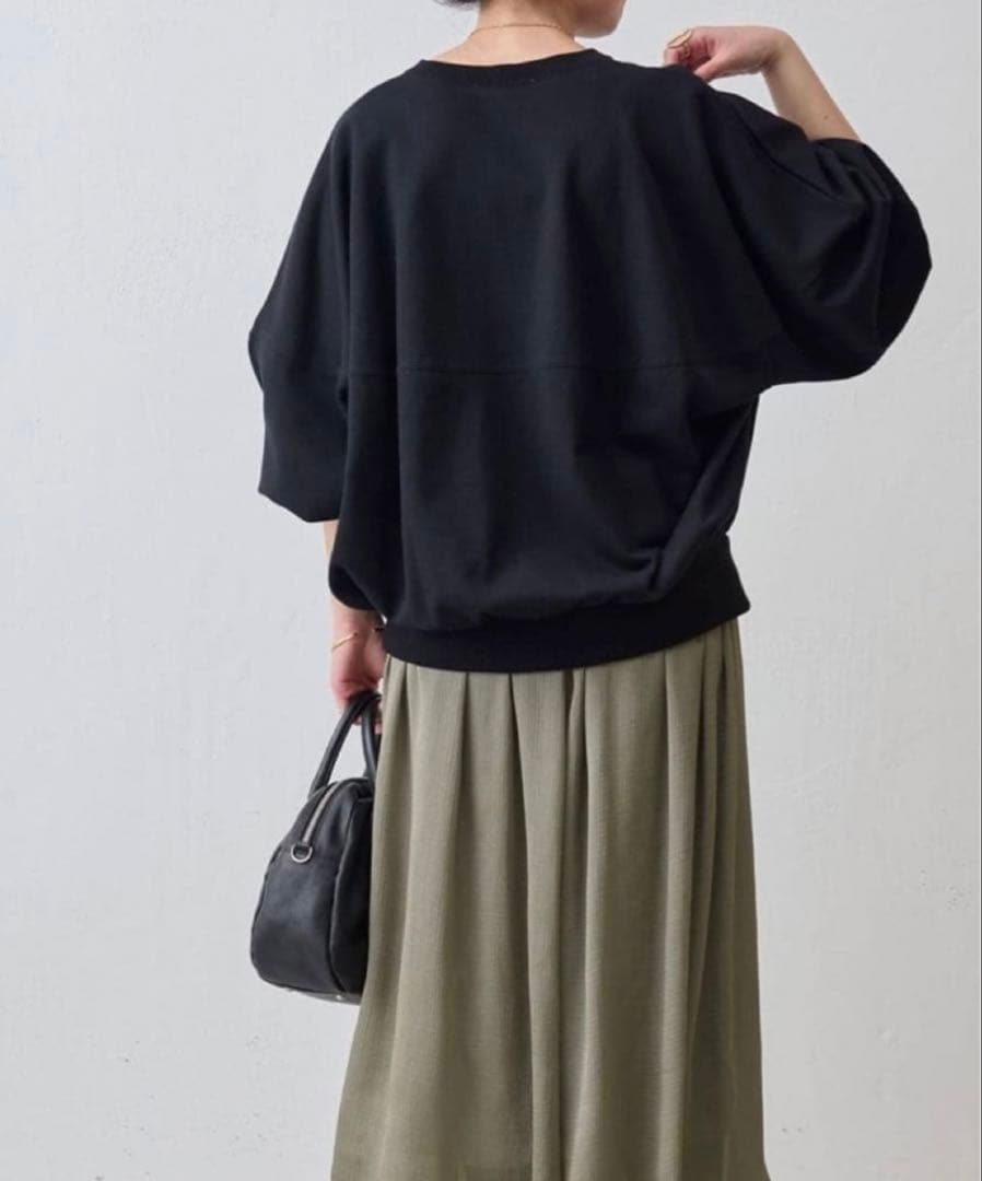 【ビアズリ-】BEARDSLEY ぷっくり裏毛袖ボリュームカットソー　ブラック