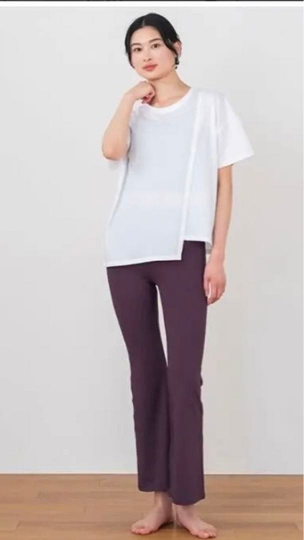 SUKALA べシックフレアレギンス　プラム　Mサイズ 新品タグ付き未開封