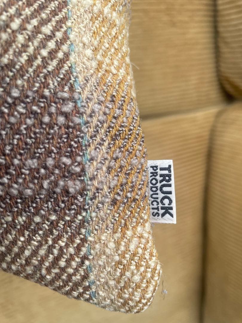 【truck furniture】スコットランドチェック&ネップクッション