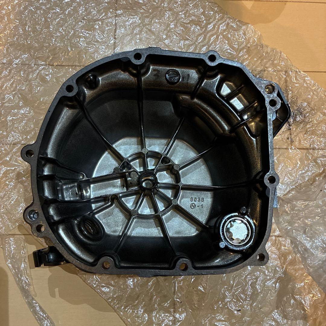 「24時間以内発送」z900rs 50周年車純正クラッチカバー転け傷ナシ