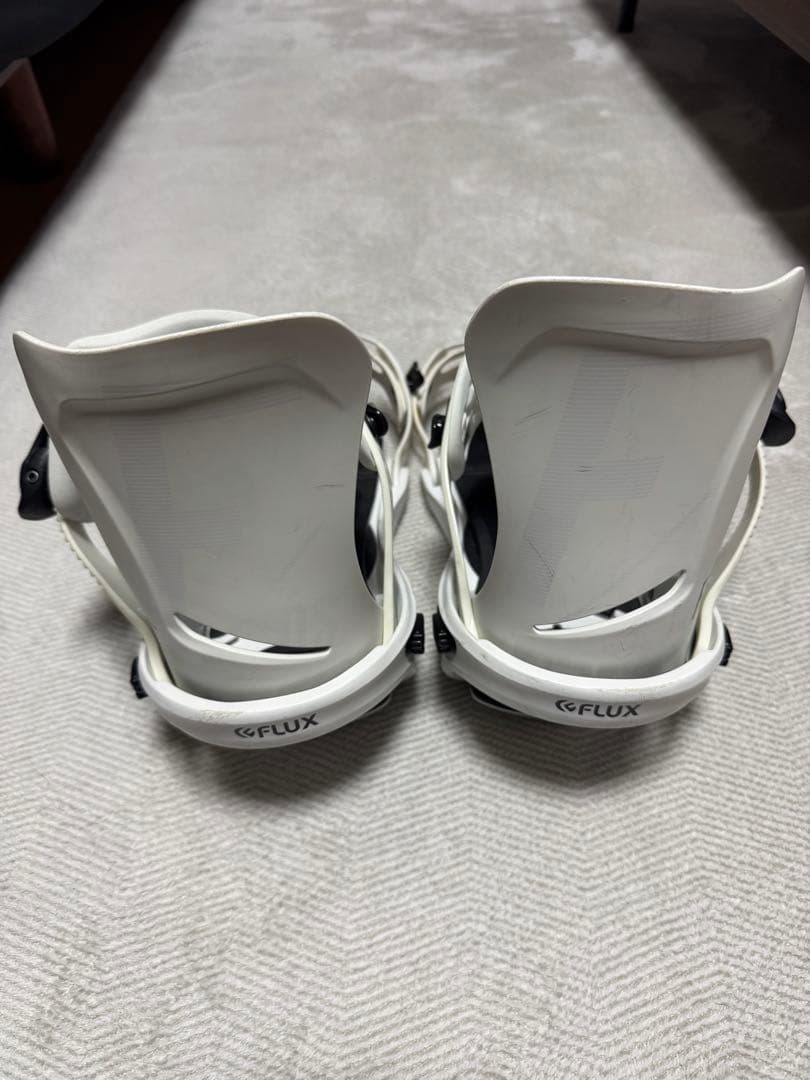 FLUX DS Mサイズ ホワイト ビンディング