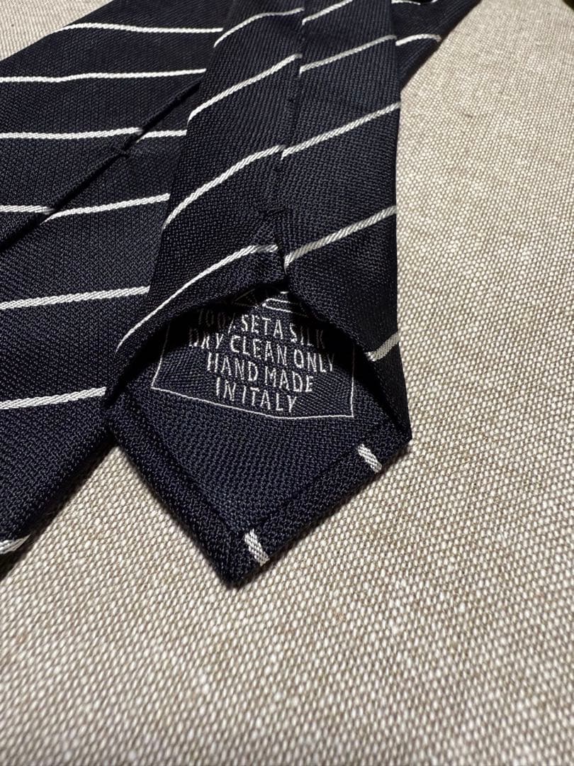 Brioni／ブリオーニ／レジメンタルタイ／ブラック／シルバー／Italy製