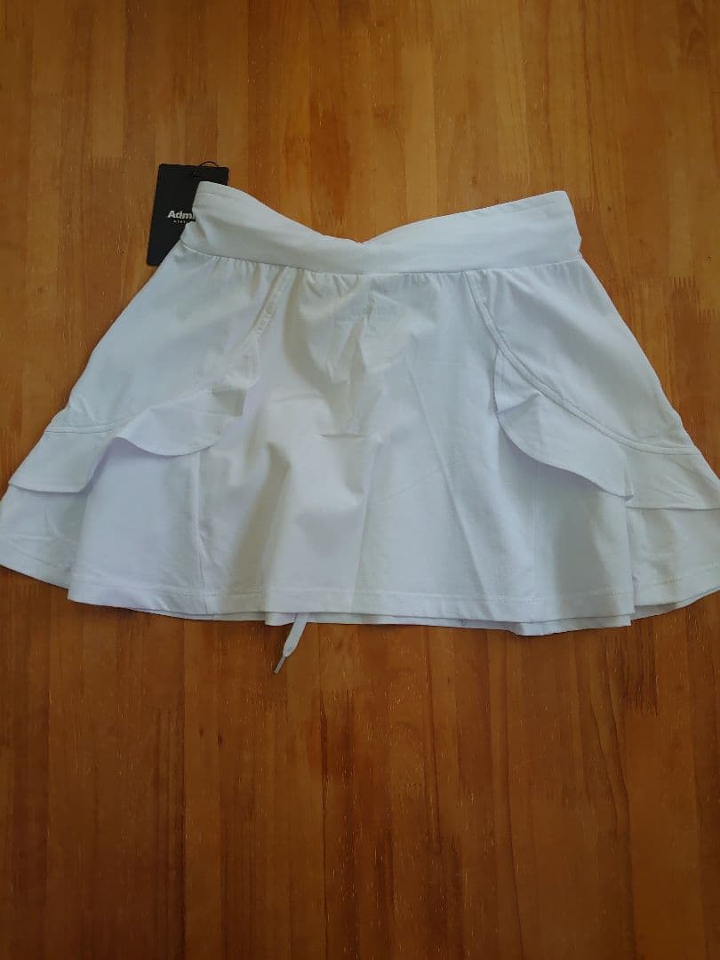 新品未使用　Admiral レディススコート　ATLA559 ホワイト　M