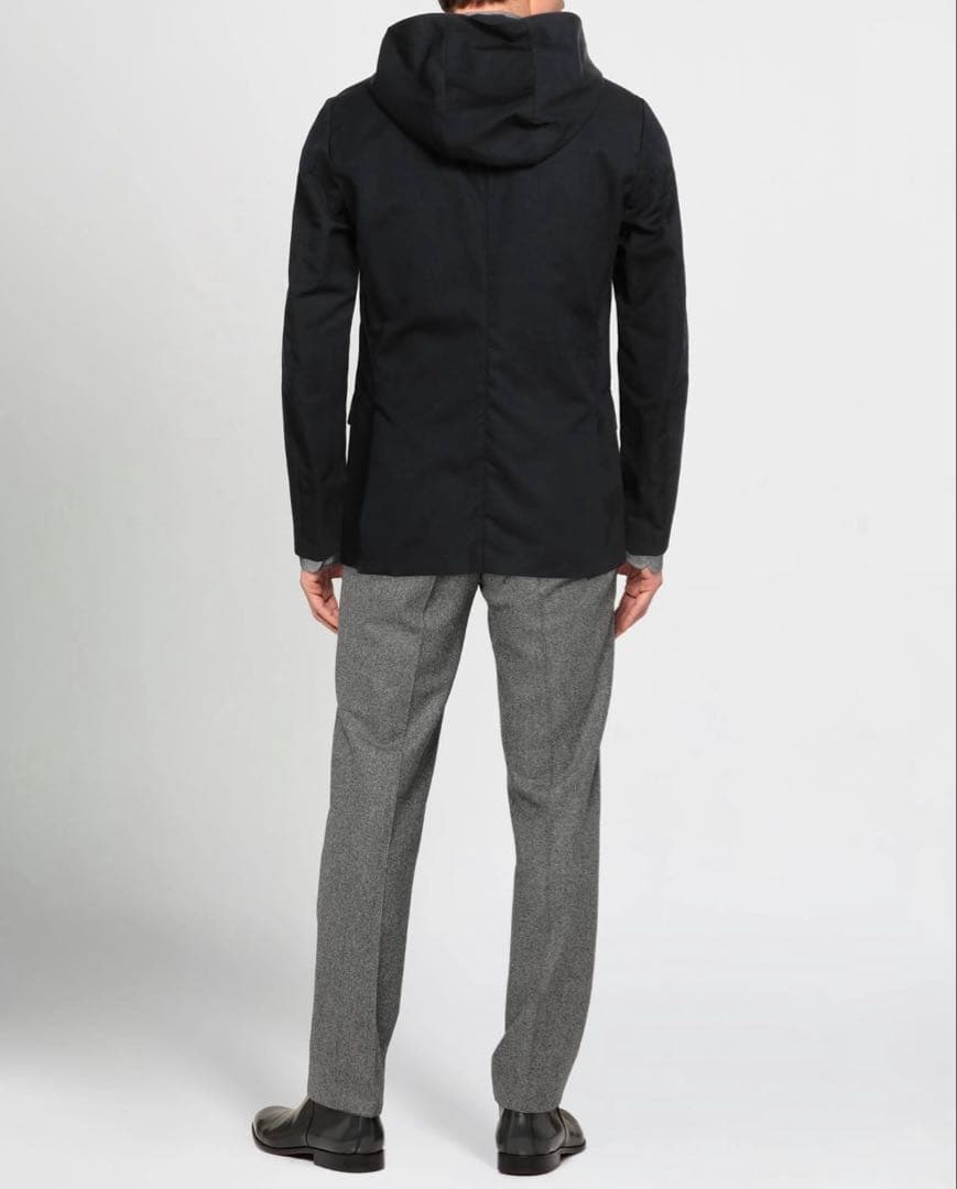 値下げ　新品　エンポリオ・アルマーニ　フード付きノーカラージャケット