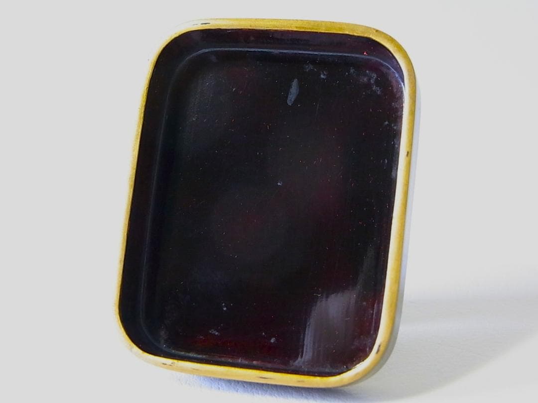 【 E950 】 大正期漆芸工芸品　木製　高蒔絵十六ハ重表菊紋文ボンボニエール