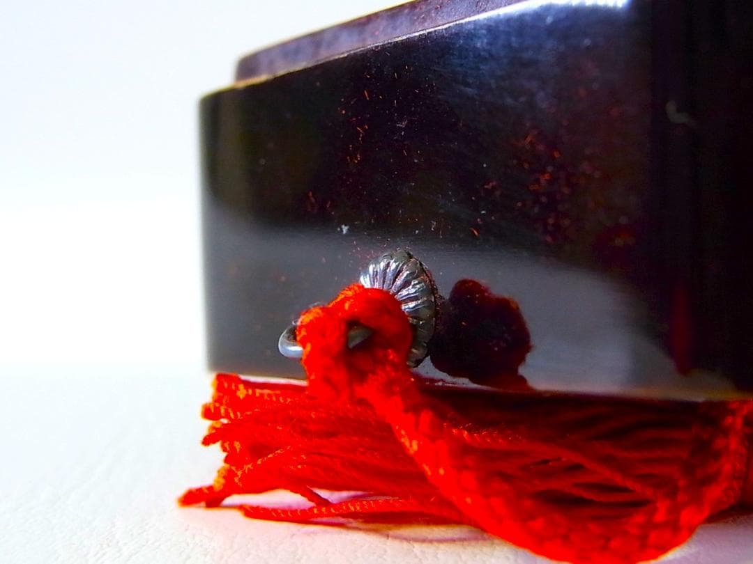 【 E950 】 大正期漆芸工芸品　木製　高蒔絵十六ハ重表菊紋文ボンボニエール