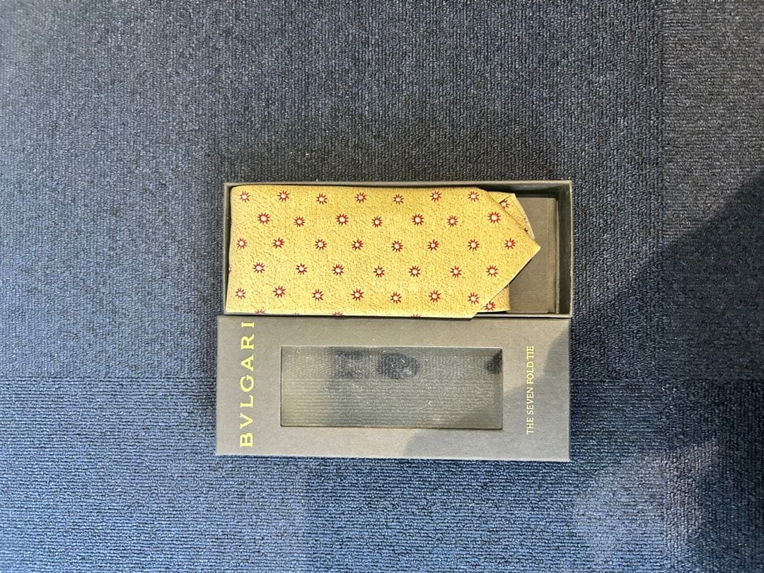 BVLGARI セブンフォールドタイ ゴールド、ネクタイ