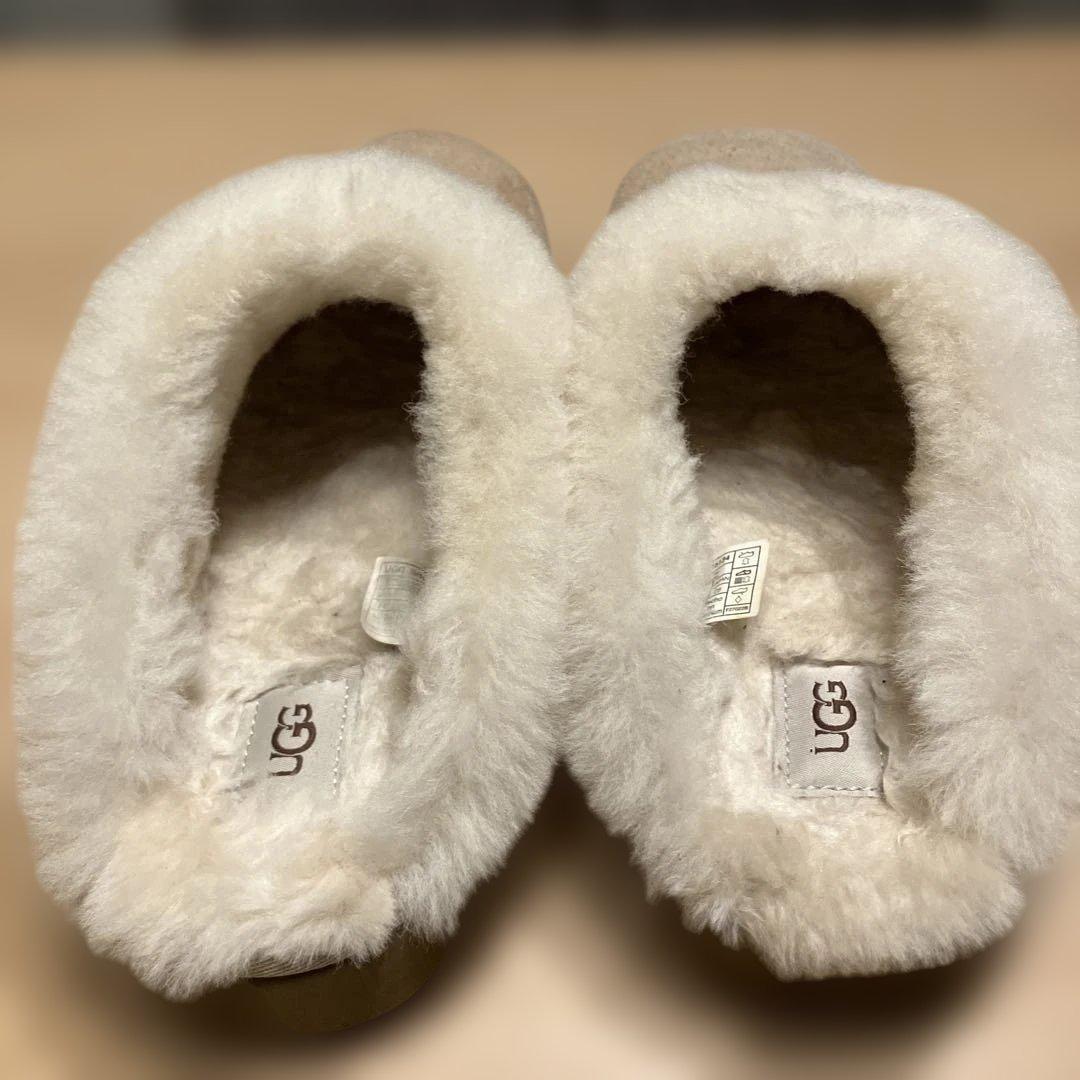 UGG ベージュ スエード ファーサンダル　28cm