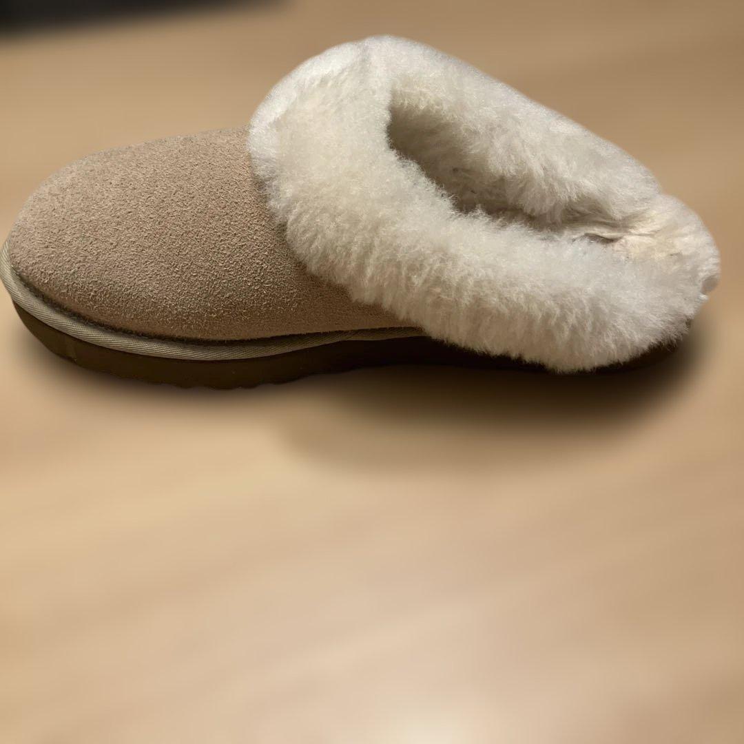 UGG ベージュ スエード ファーサンダル　28cm
