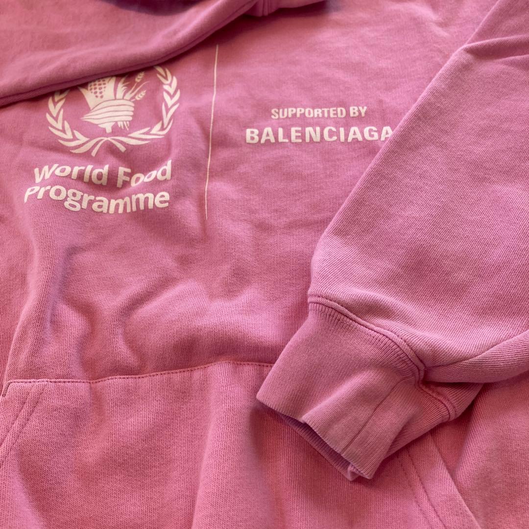 バレンシアガ　パーカー　ピンク