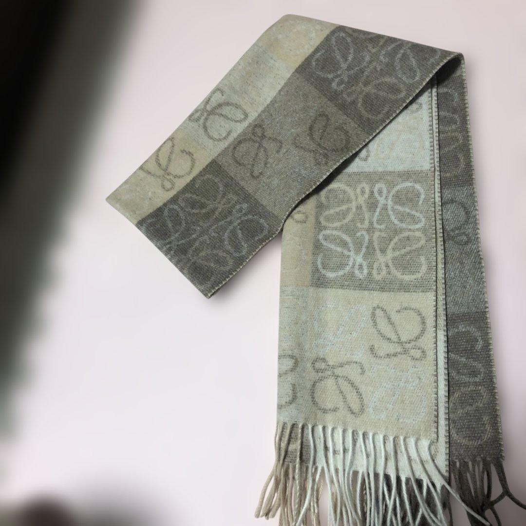 LOEWE ロエベ　チェッカーボードスカーフ　ベージュ系マフラー