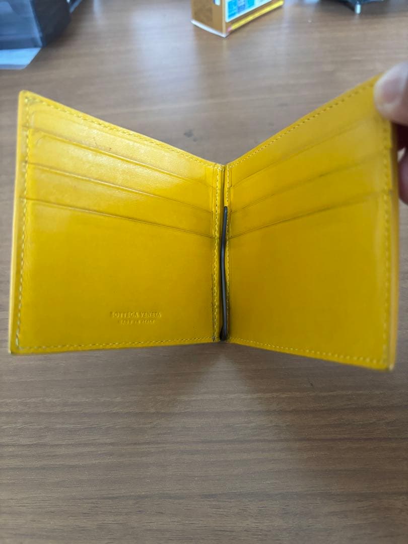 BOTTEGA VENETAイントレチャート　マネークリップ　イエロー