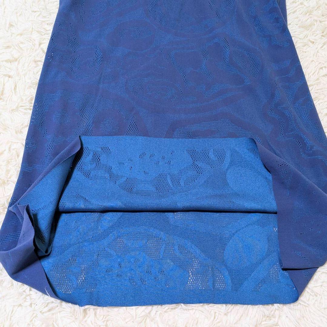 プリーツプリーズ 2024年モデル ワンピース 総柄 ブルー フリーサイズ