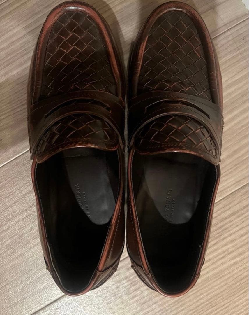 BOTTEGA VENETA ブラウンローファー