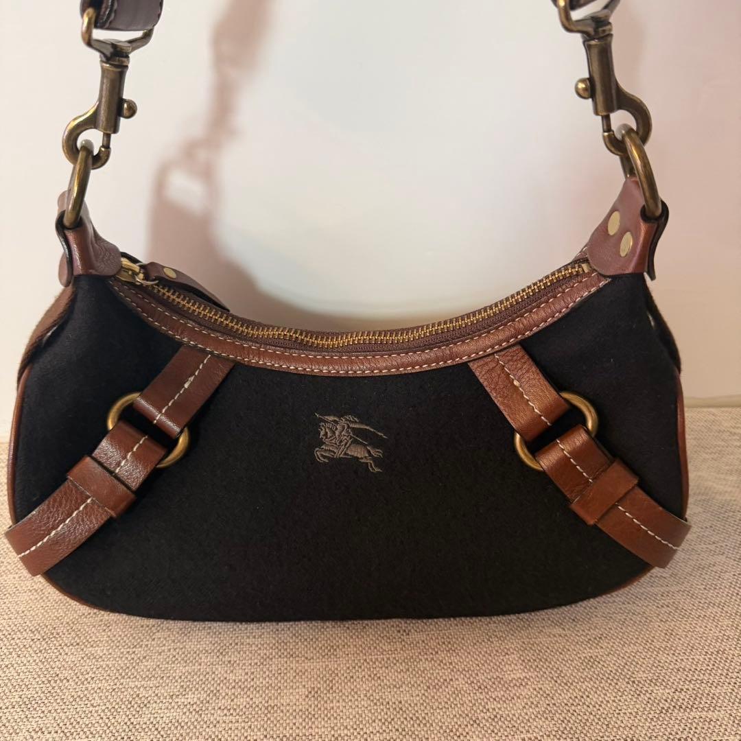 バーバリー ブルーレーベル ショルダーバッグ ウール　レザー ブラック