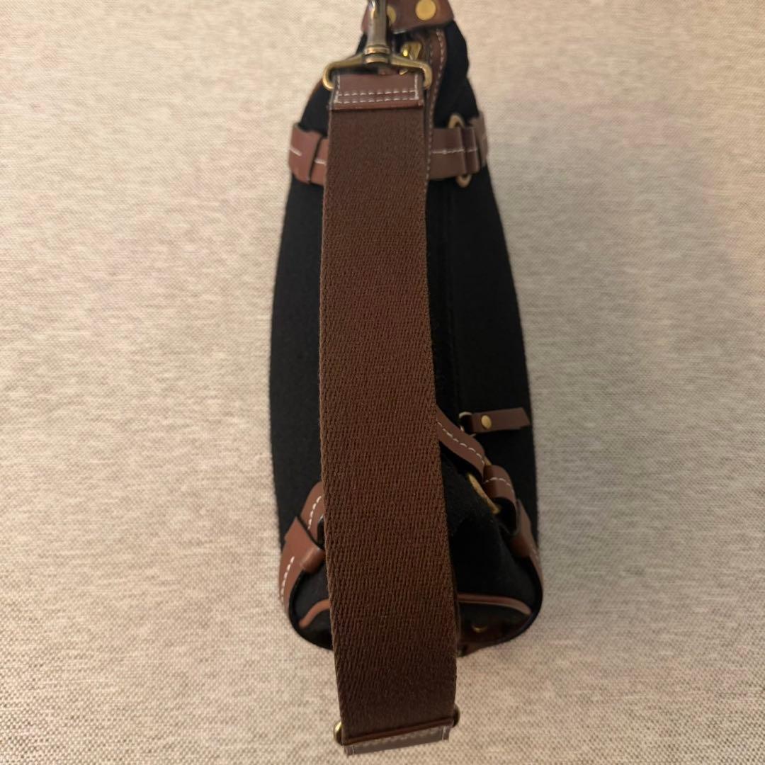 バーバリー ブルーレーベル ショルダーバッグ ウール　レザー ブラック