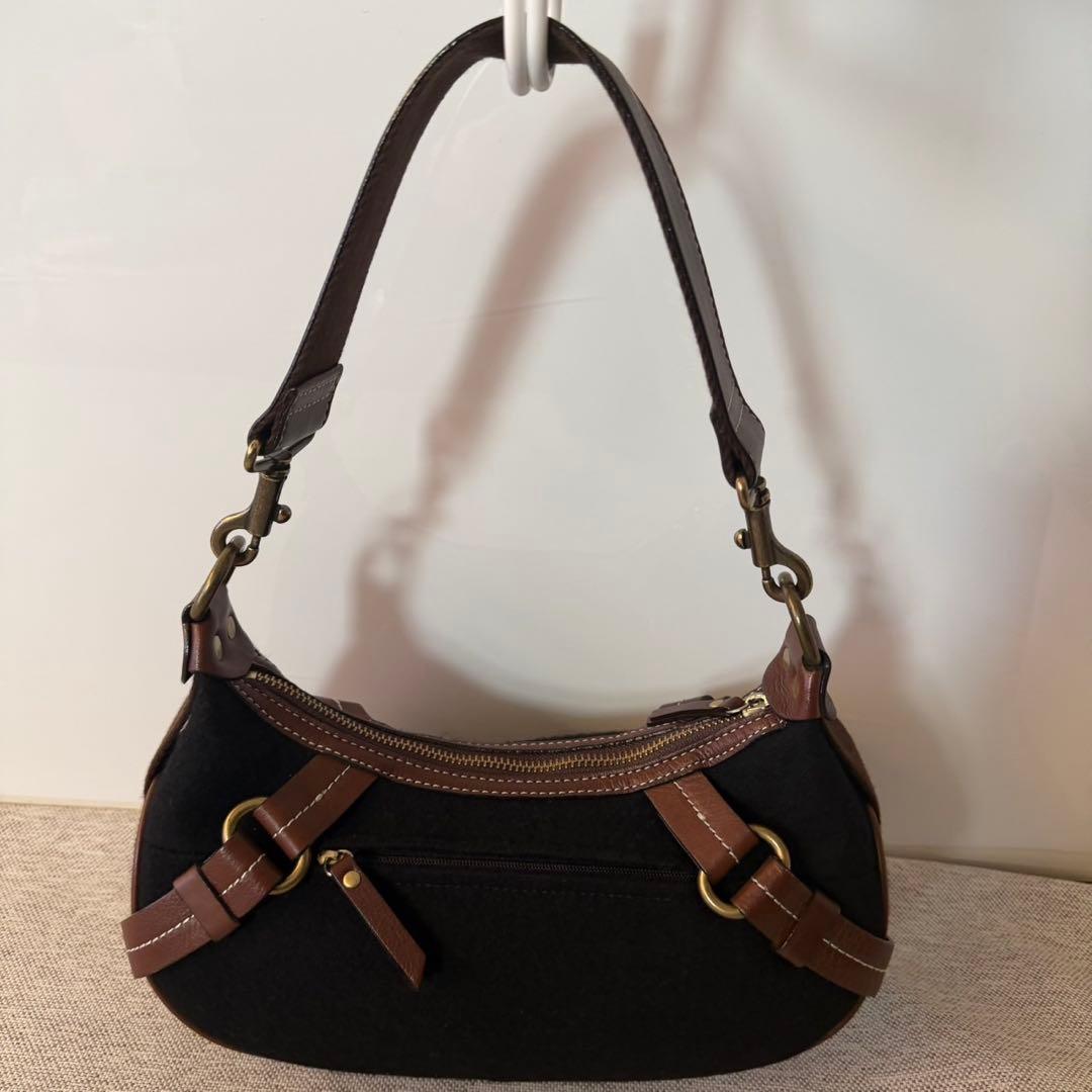 バーバリー ブルーレーベル ショルダーバッグ ウール　レザー ブラック