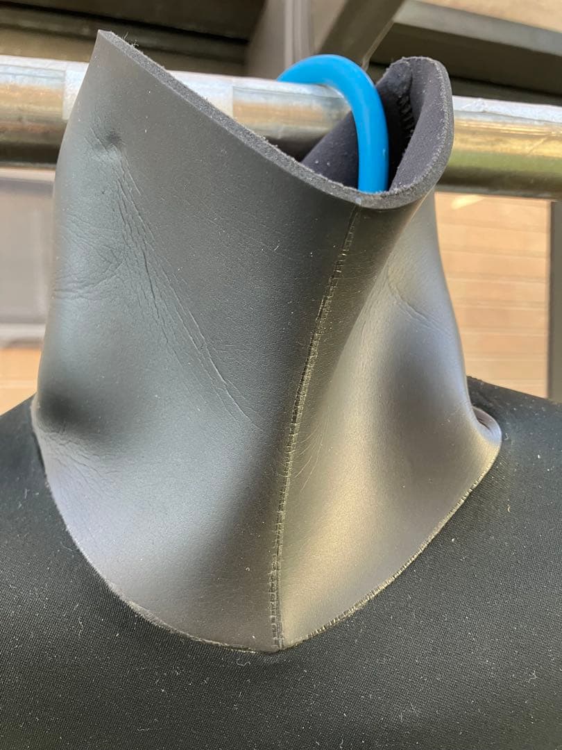 メローウェットスーツ　セミドライ　5/3mm