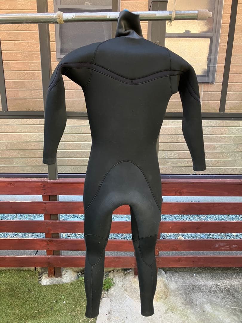 メローウェットスーツ　セミドライ　5/3mm