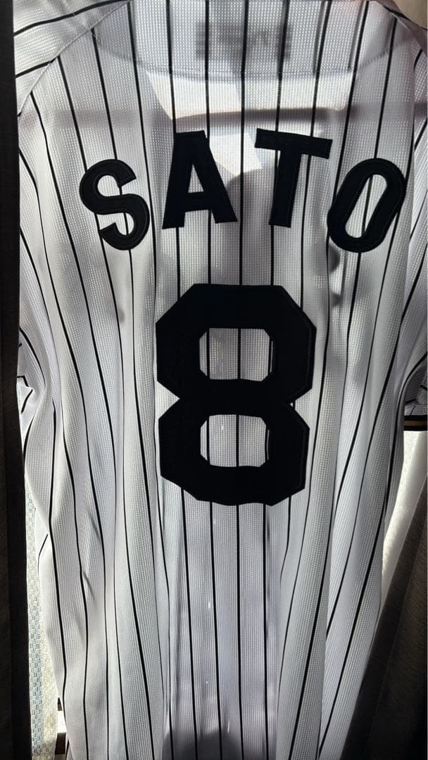 阪神タイガース　佐藤輝明　ホームユニフォーム　Lサイズ