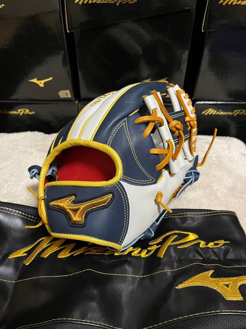 【勝色Collection】ミズノプロ　軟式　内野手用　グラブ
