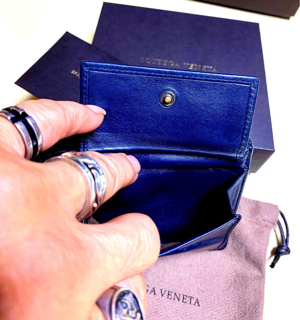 週末限定値引き‼️BOTTEGA VENETA 2折りイントレチャート レア品！