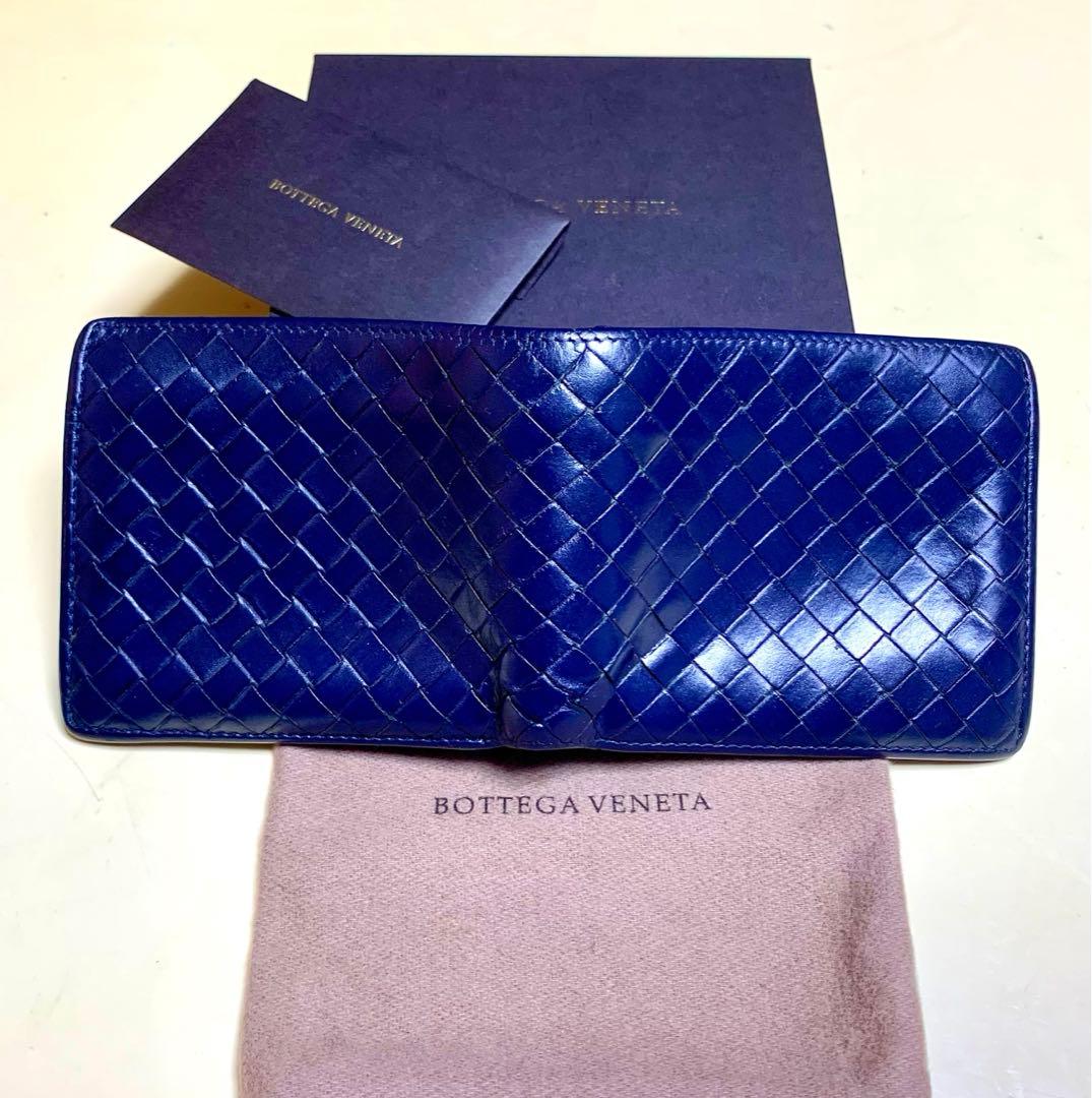 週末限定値引き‼️BOTTEGA VENETA 2折りイントレチャート レア品！