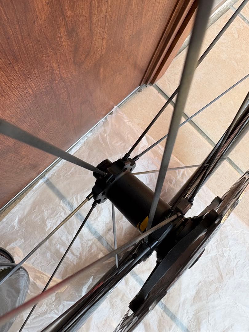 ELITEWHEELS DRIVE 45Dカーボンホイール