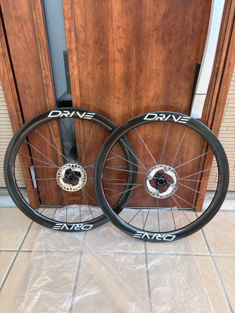 ELITEWHEELS DRIVE 45Dカーボンホイール