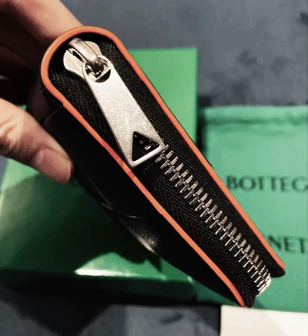【新品未使用】格安　BOTTEGA VENETA 二つ折り財布 ブラックカセット