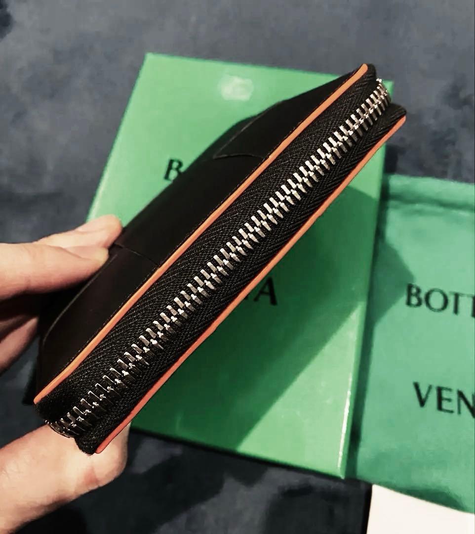 【新品未使用】格安　BOTTEGA VENETA 二つ折り財布 ブラックカセット