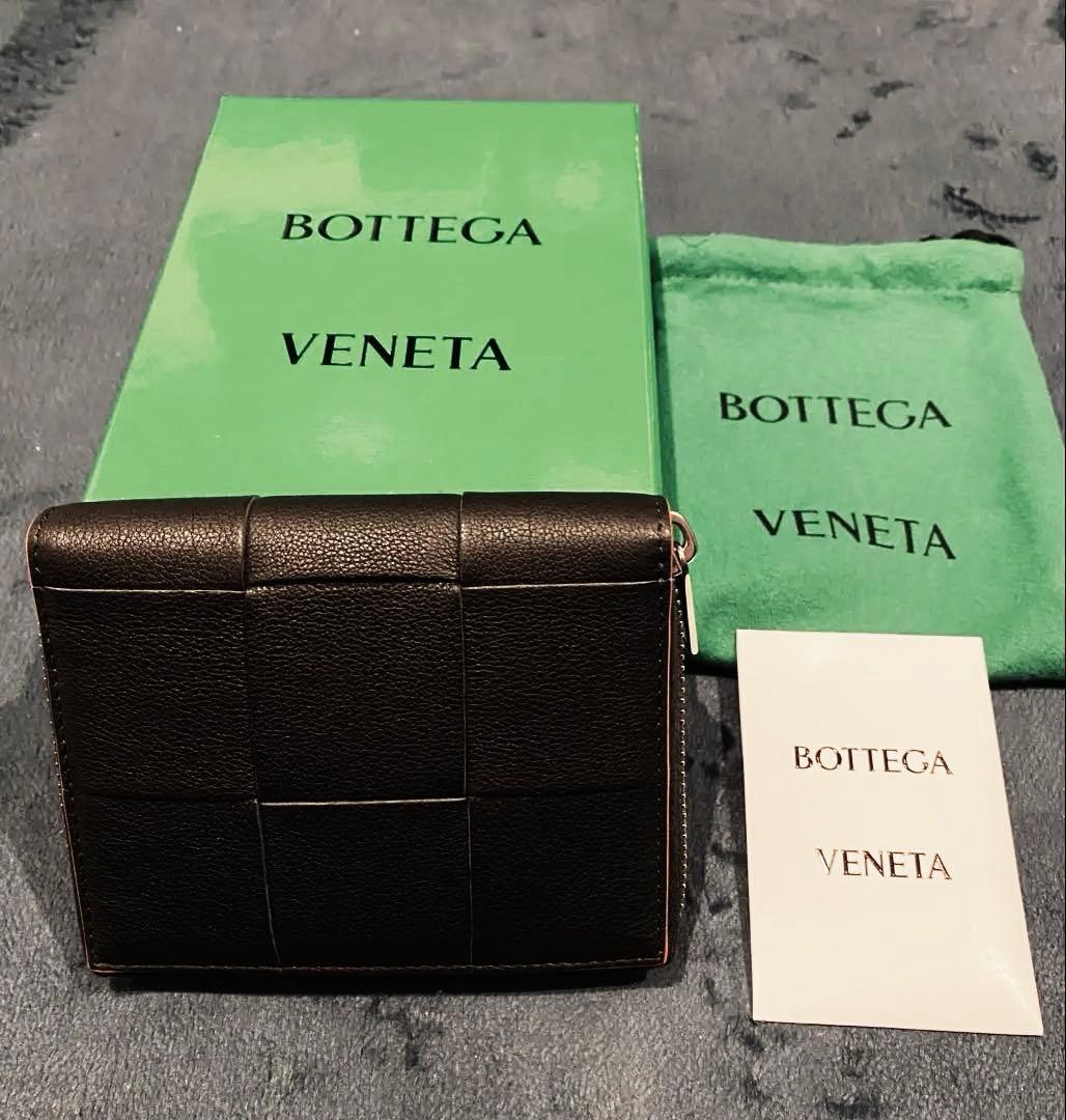 【新品未使用】格安　BOTTEGA VENETA 二つ折り財布 ブラックカセット