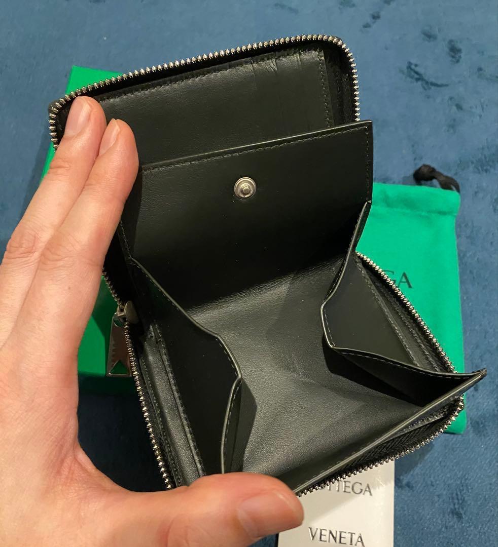 【新品未使用】格安　BOTTEGA VENETA 二つ折り財布 ブラックカセット