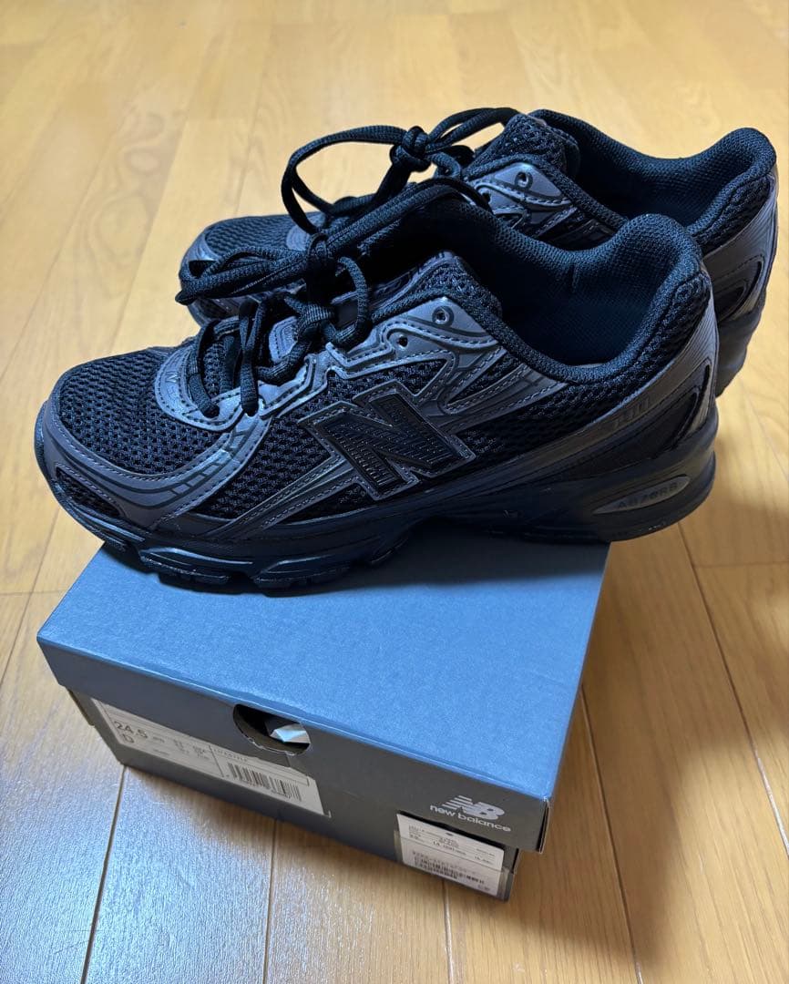 New Balance U740BO2 ブラックスニーカー 24.5cm