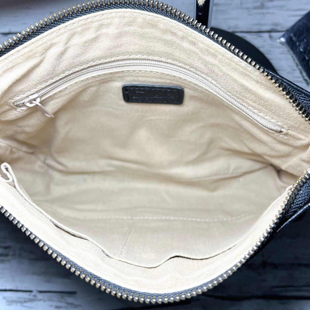 美品✨Dakota ダコタ 斜め掛けショルダーバッグ本革レザー黒ブラック肩掛け